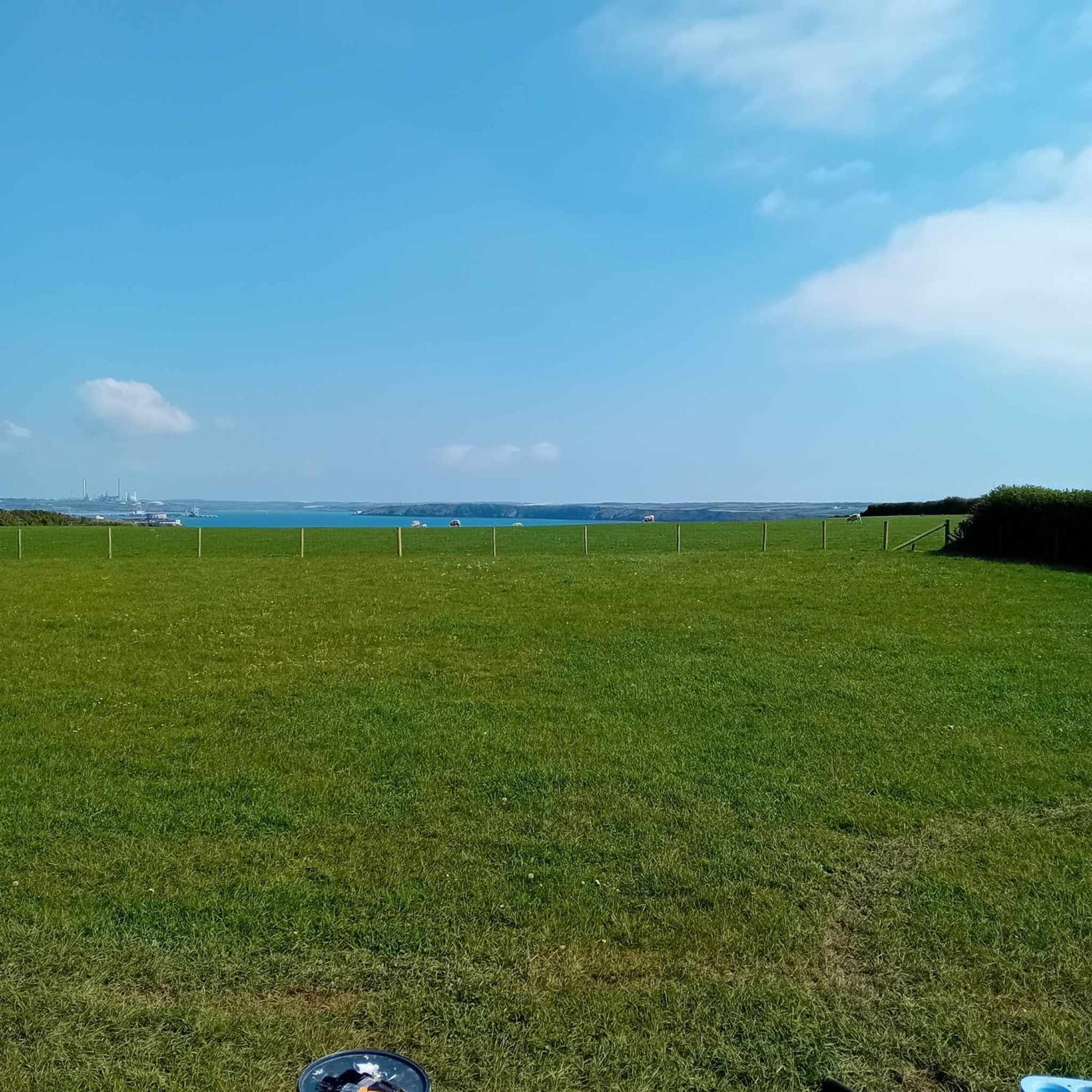 Coast Path Camping Saint Ishmaels  Εξωτερικό φωτογραφία