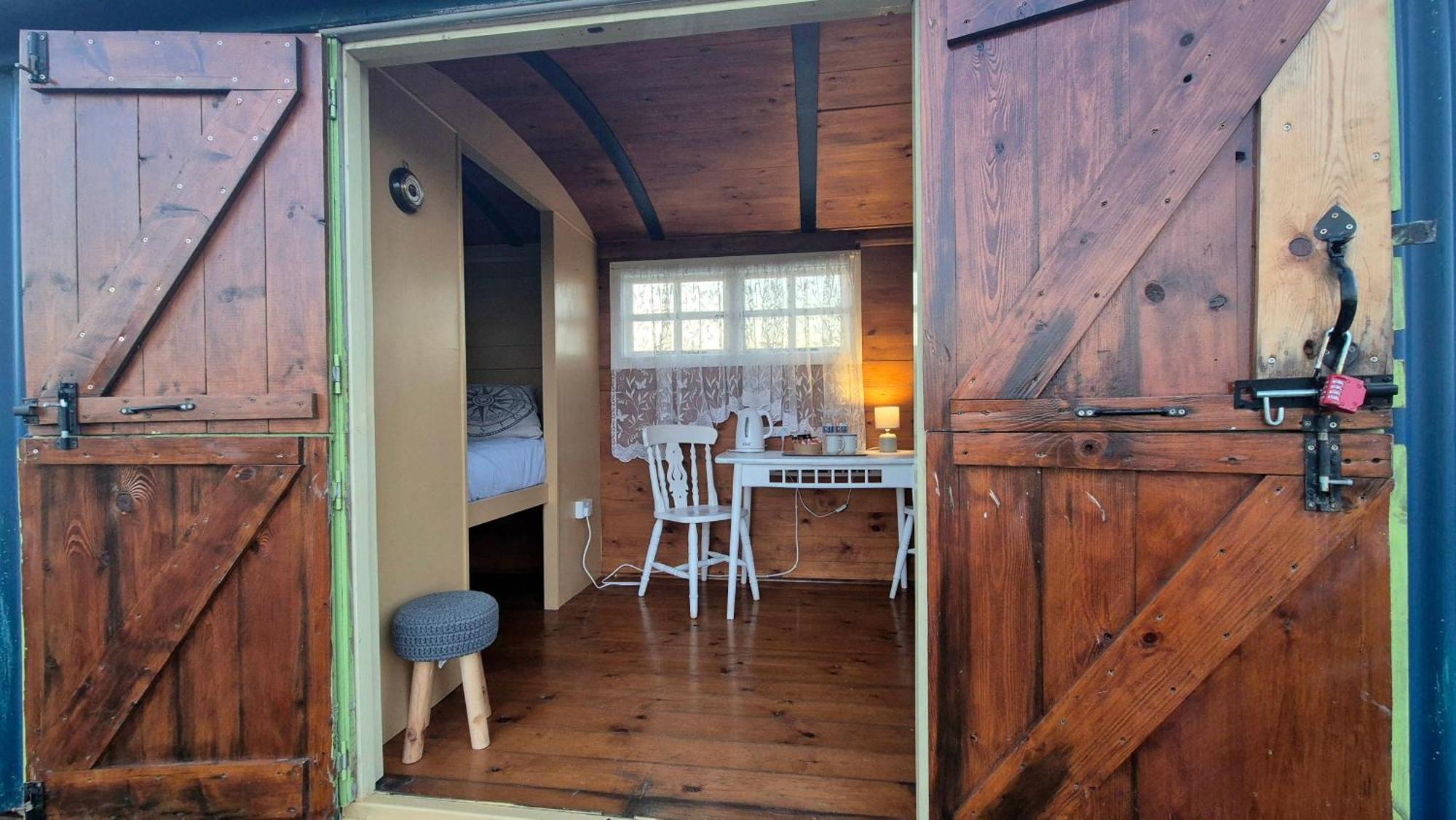 Coast Path Camping Saint Ishmaels  Εξωτερικό φωτογραφία